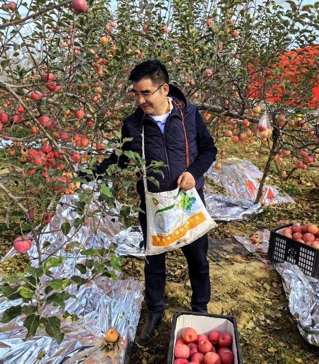 陈光标的钱是哪里来的_陈光标 中国首善 慈善家